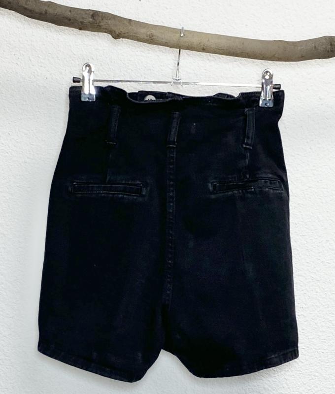 Short Fille 14 ans